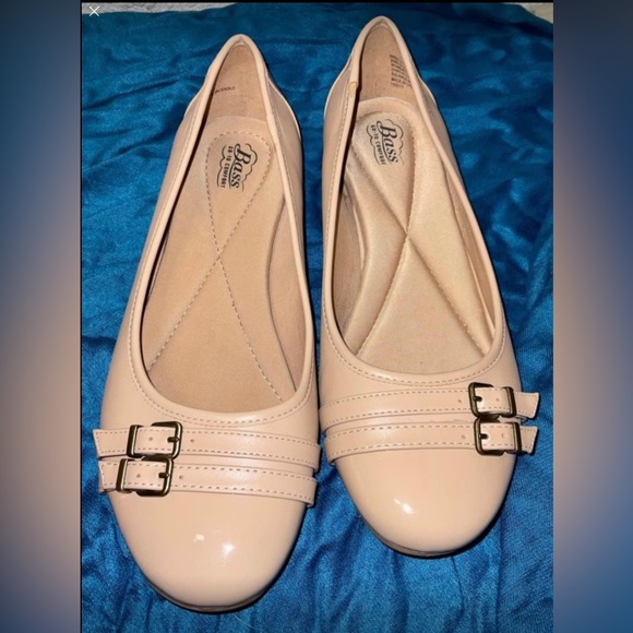 G.H. Bass & Co. Melanie Flats slip Ons. Size 9. Casual comfort, Cap Toe. - Picture 6 of 9